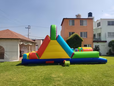 Renta del brincolín Extrem para evento escolar