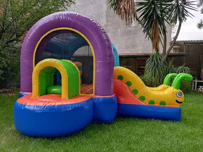 Alquiler del inflable Gusanitos para kermés escolar