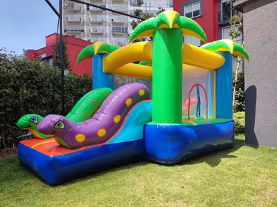 Brincolín de jungla y safari para fiesta infantil