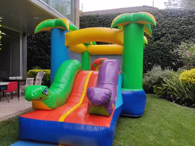 Renta del inflable Mini Jungla en CDMX