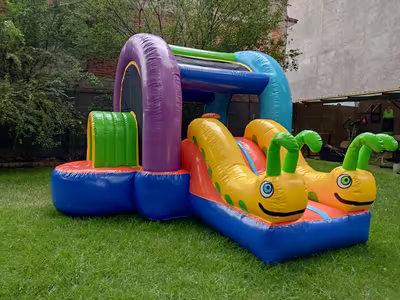 Cumpleaños de niños con inflable montado en CDMX