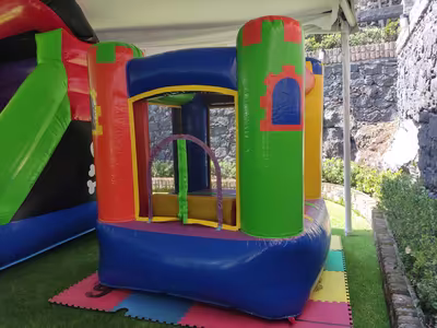 Cumpleaños de niños con inflable montado en CDMX